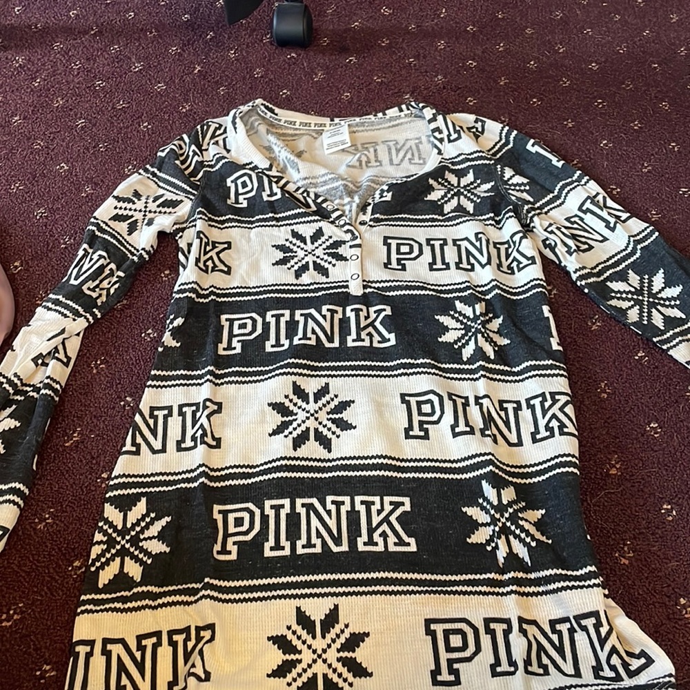 VS sleep shirt